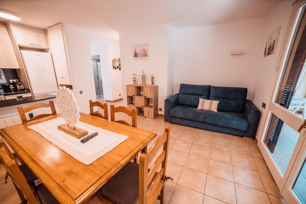 Apartamento reformado a 2 minutos de la playa en Calella! Calella De Palafrugell Exterior foto